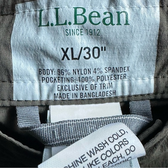 L.L. Bean Men's XL Cargo Pants Patch Secured zipper Pocket Elastic Waist - Picture 9 of 12